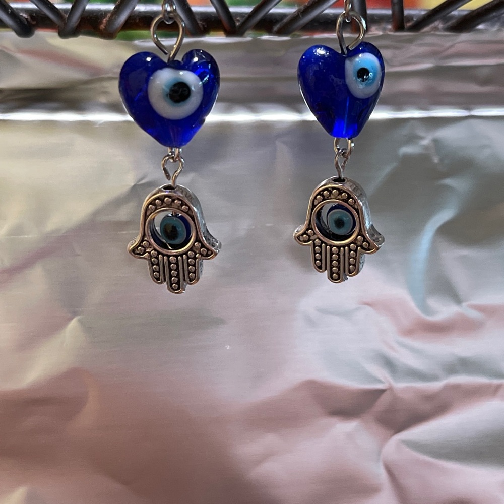 Hamsa hand/Evil eye earrings - Picture 3 of 3